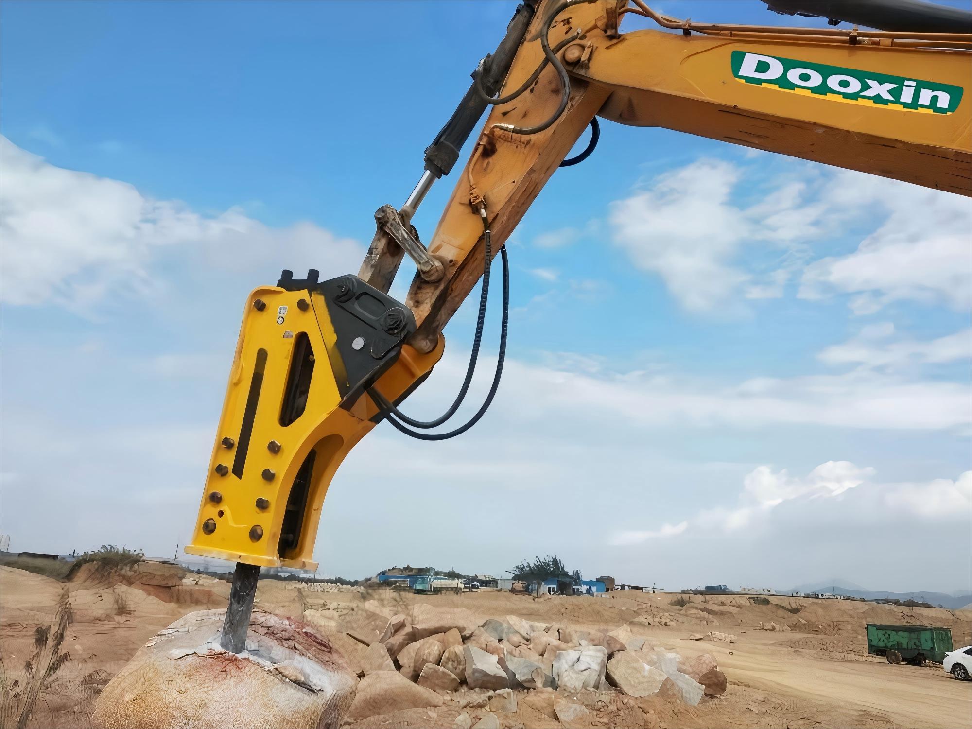 Ważne akcesorium koparki Crawler - Breaking Hammer