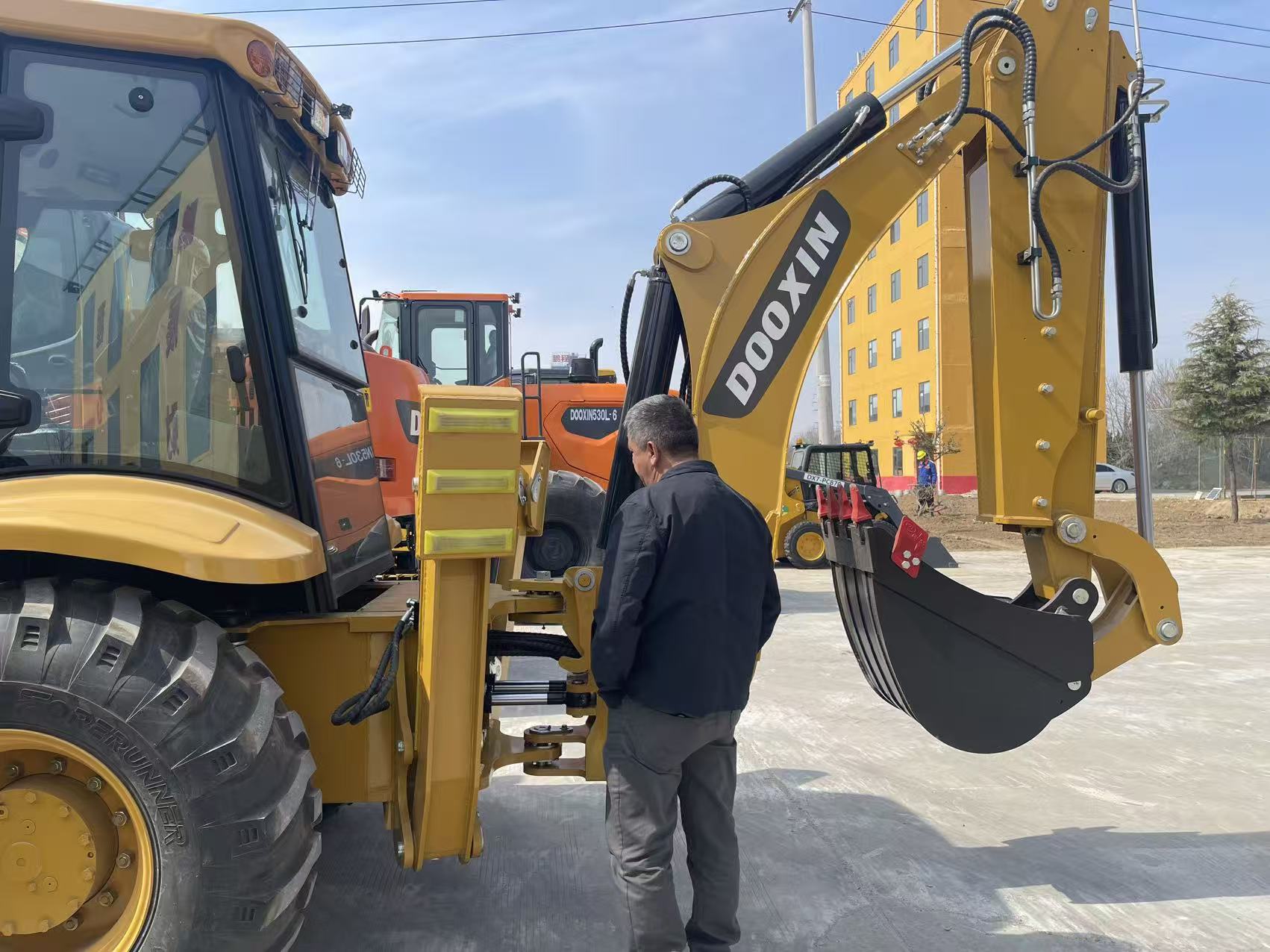 Klienci z Ameryki Południowej odwiedzają naszą fabrykę